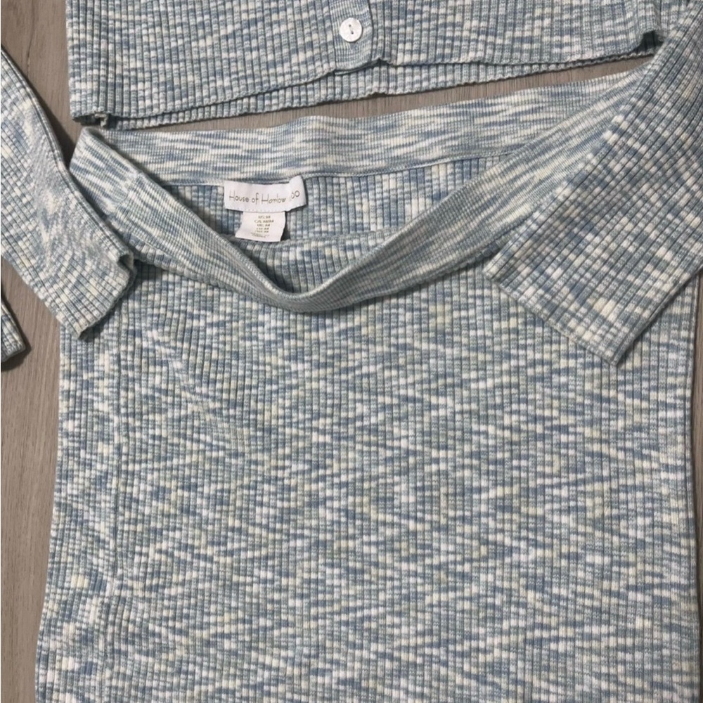 House of Harlow 1960 Blue White and Yellow Knit Set - Picture 4 of 5